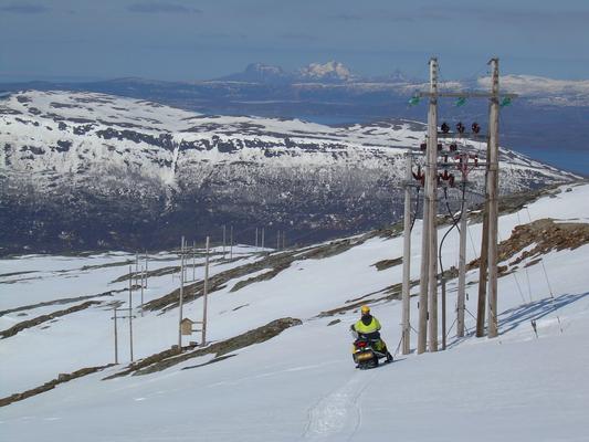 Frost Kraftentreprenør er nord-norges største kraftentreprenør.